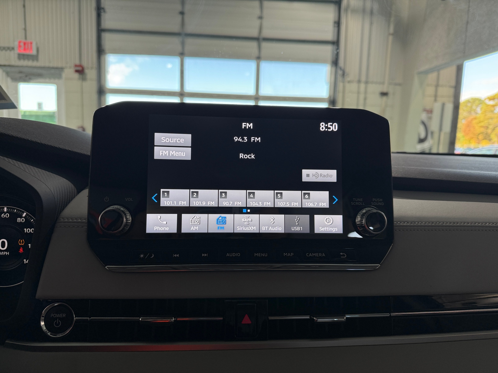 Thumbnail: 2023 Mitsubishi Outlander - 4