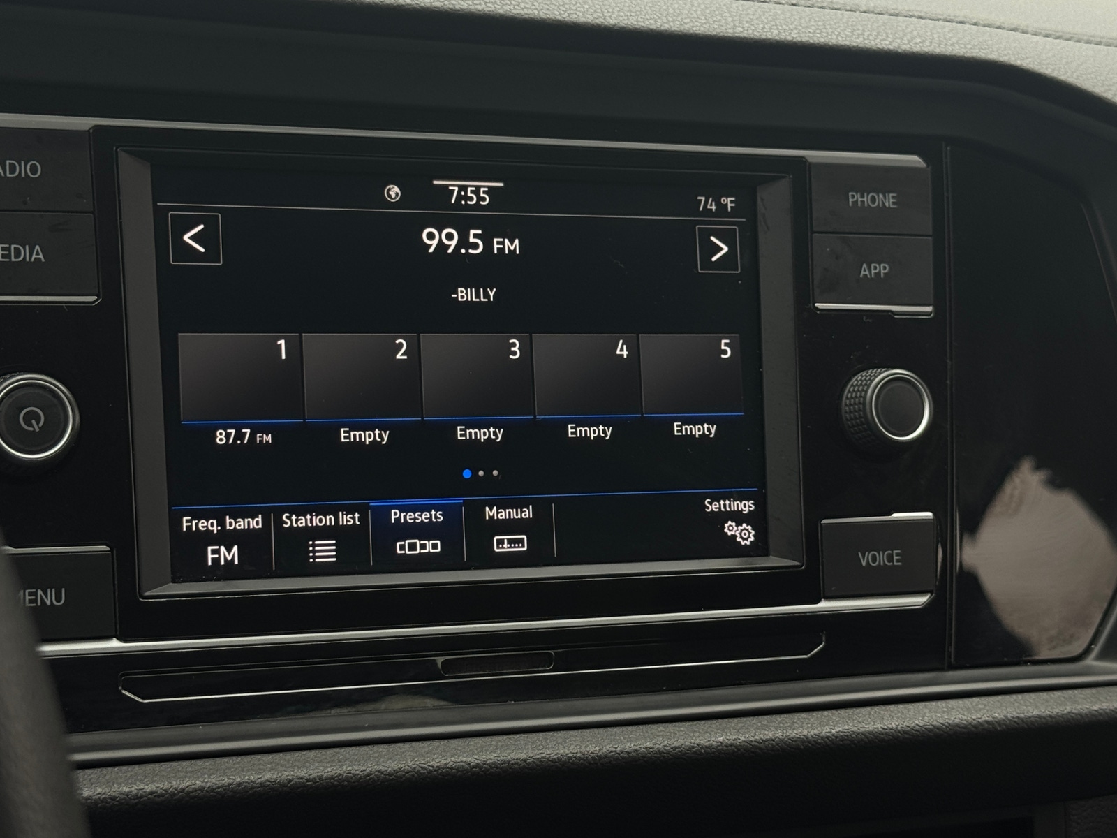 Thumbnail: 2021 Volkswagen Jetta - 4