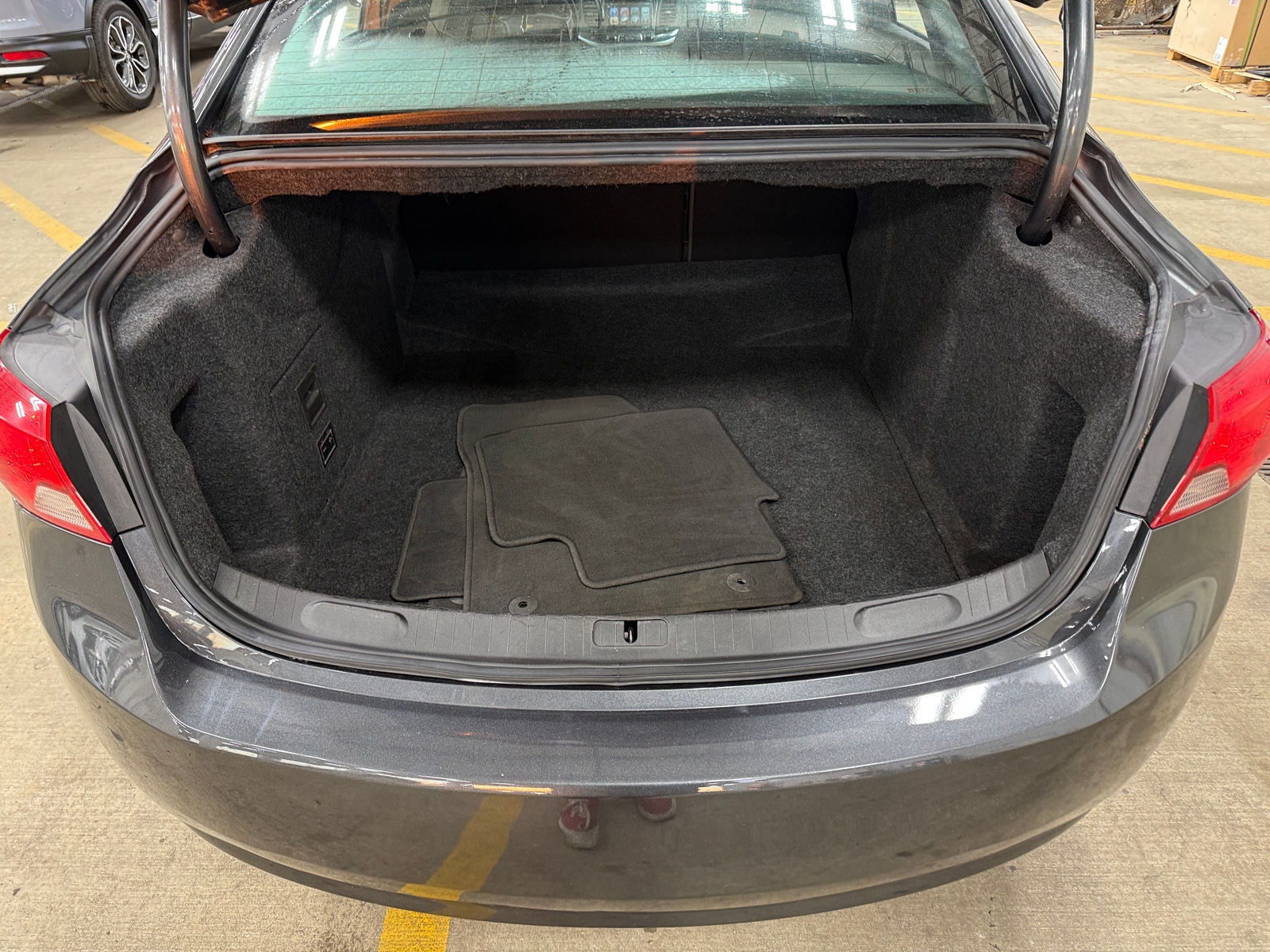 Thumbnail: 2019 Chevrolet Impala - 6