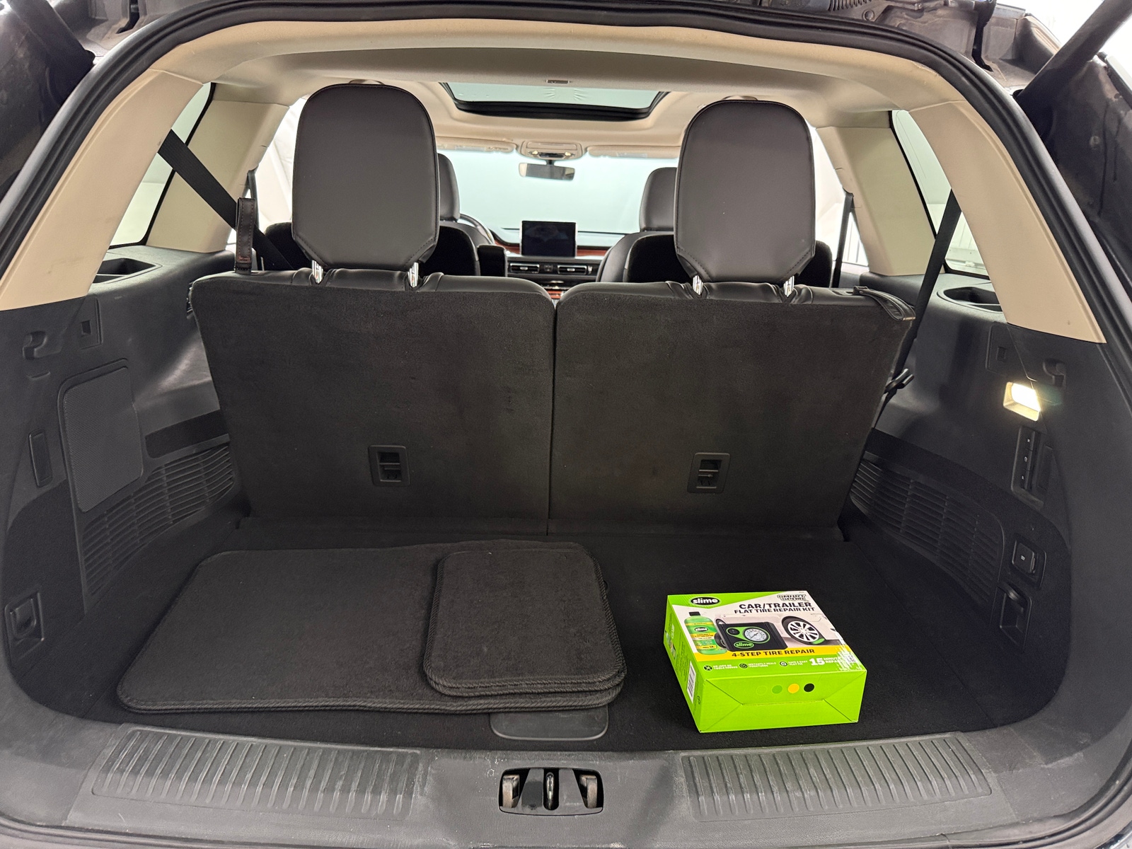 Thumbnail: 2022 Lincoln Aviator - 6