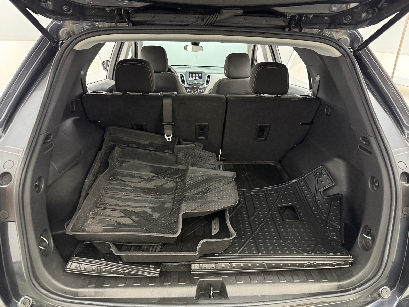 Thumbnail: 2022 Chevrolet Equinox - 7