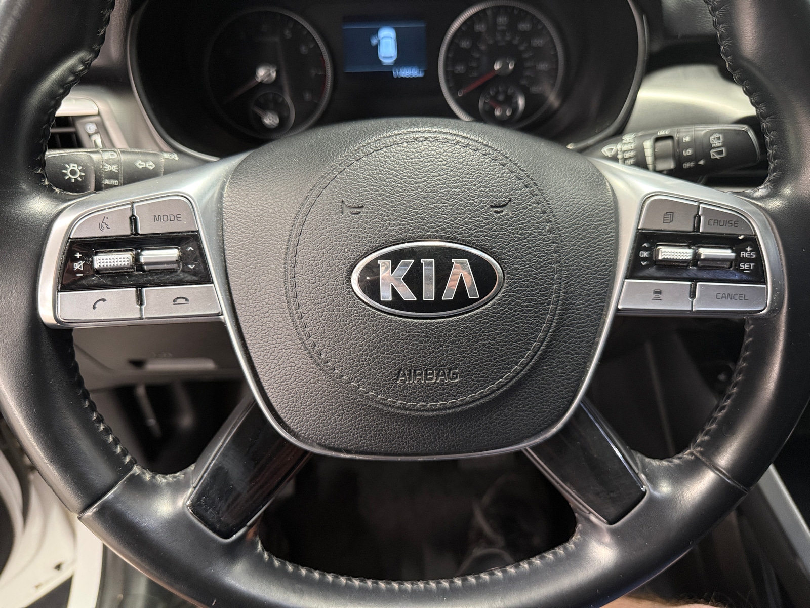 Thumbnail: 2020 Kia Telluride - 4