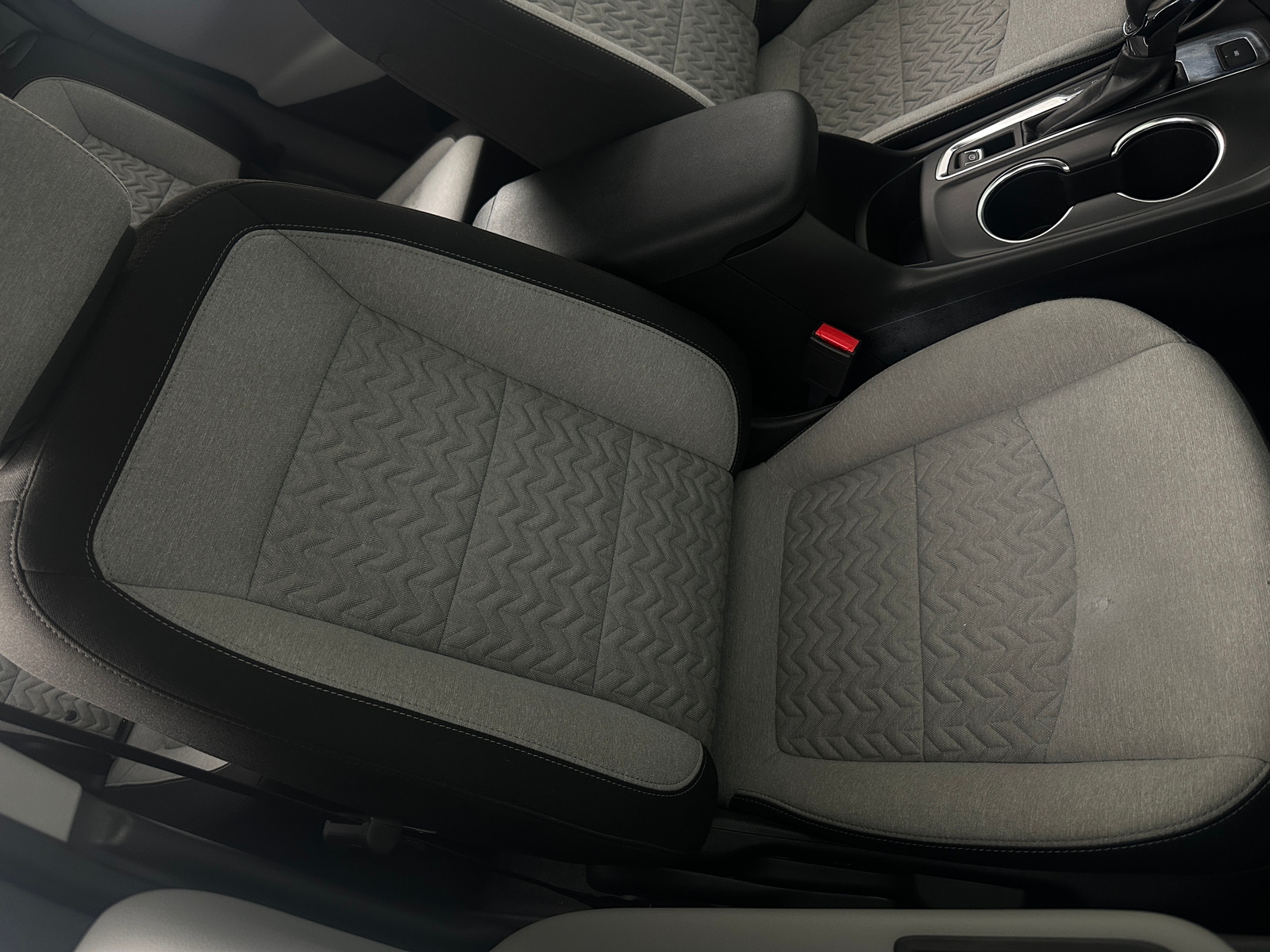 Thumbnail: 2022 Chevrolet Equinox - 2