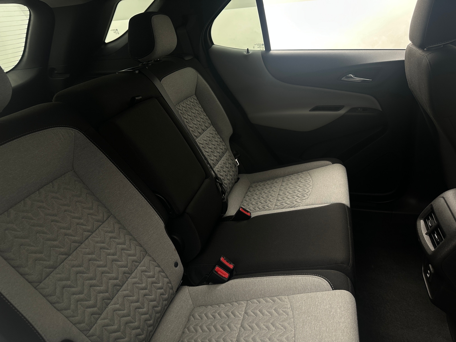 Thumbnail: 2022 Chevrolet Equinox - 6