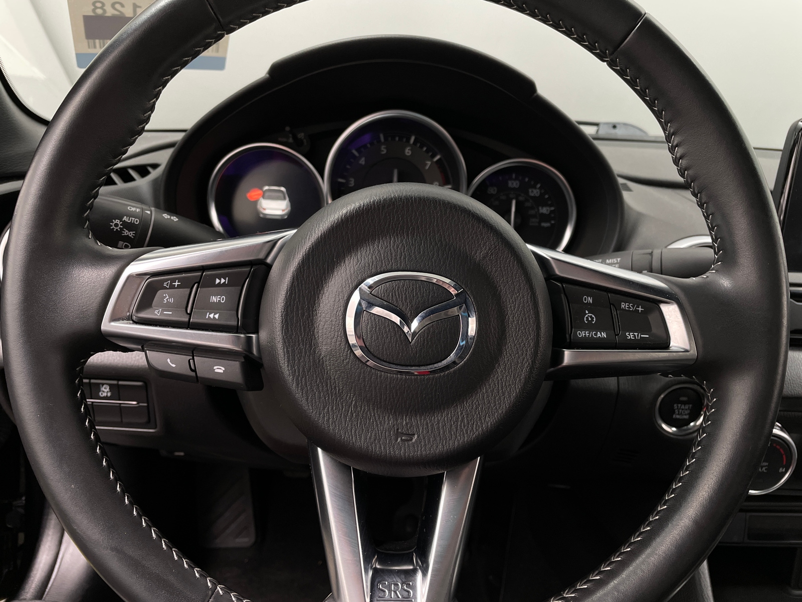 Thumbnail: 2023 Mazda MX-5 Miata - 4