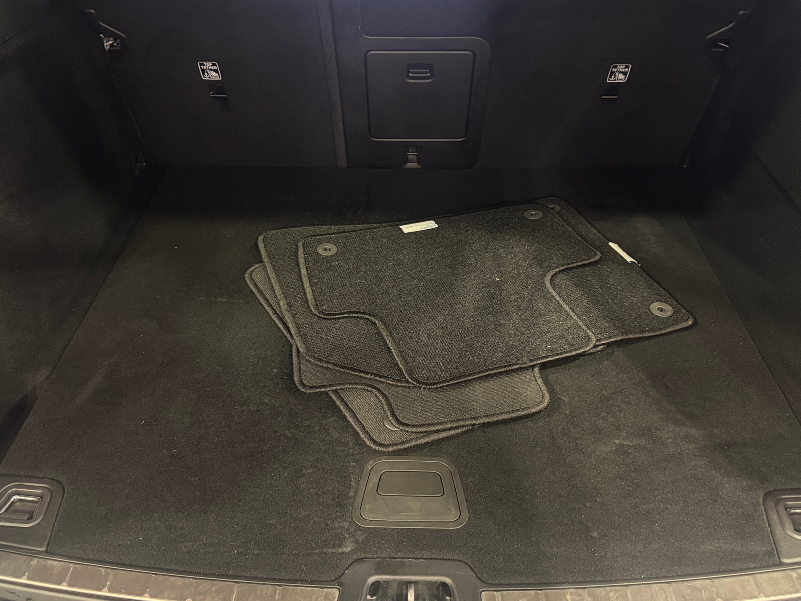 Thumbnail: 2024 Volvo XC60 - 6