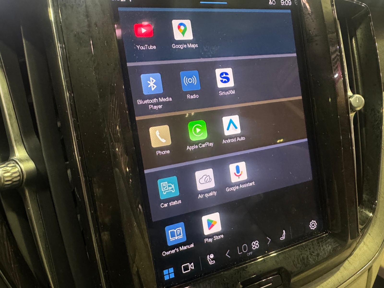 Thumbnail: 2024 Volvo XC60 - 3