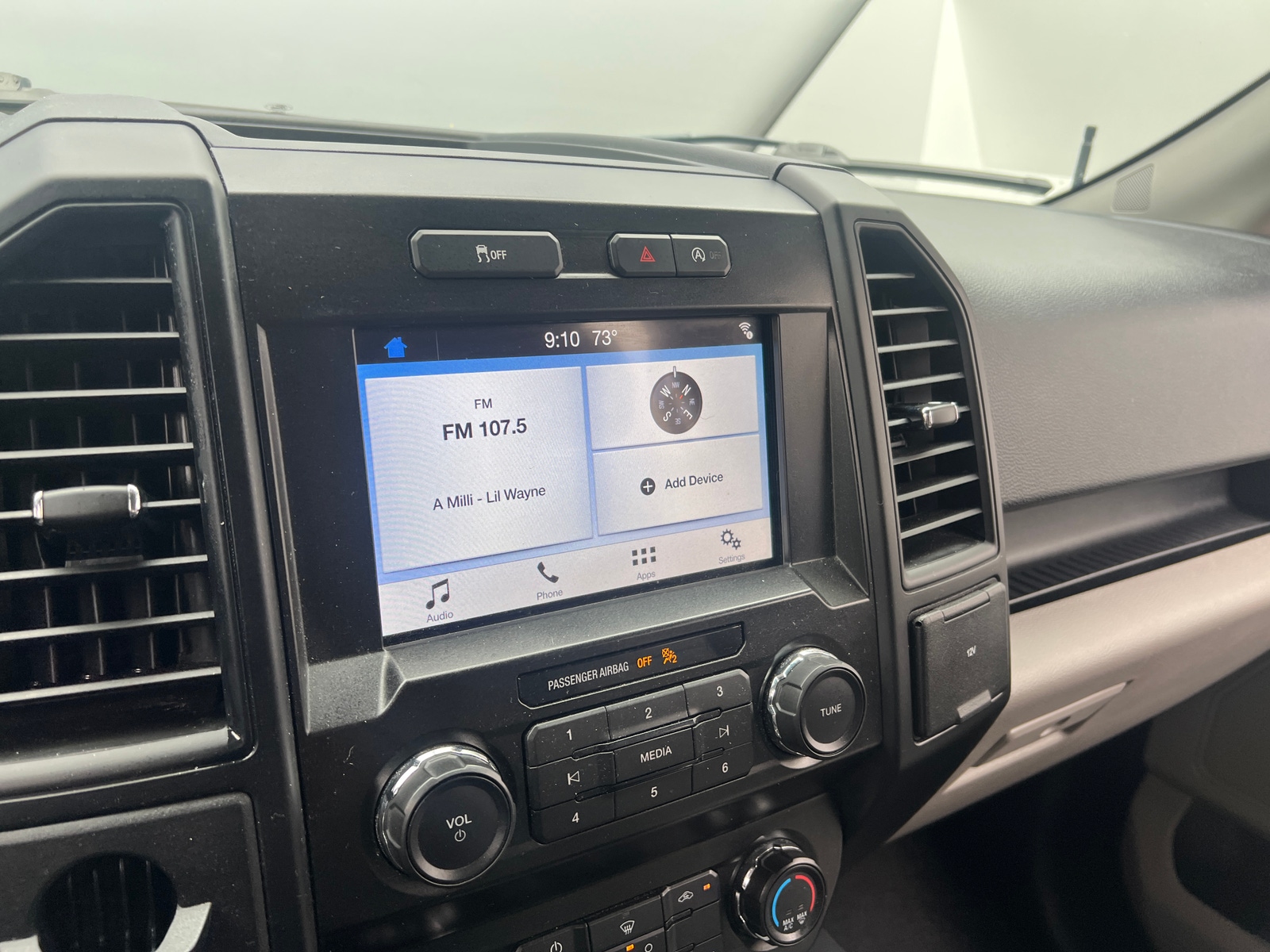 Thumbnail: 2019 Ford Econoline - 4