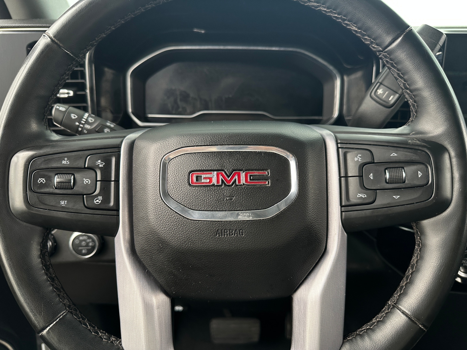 Thumbnail: 2024 GMC Sierra 1500 - 4