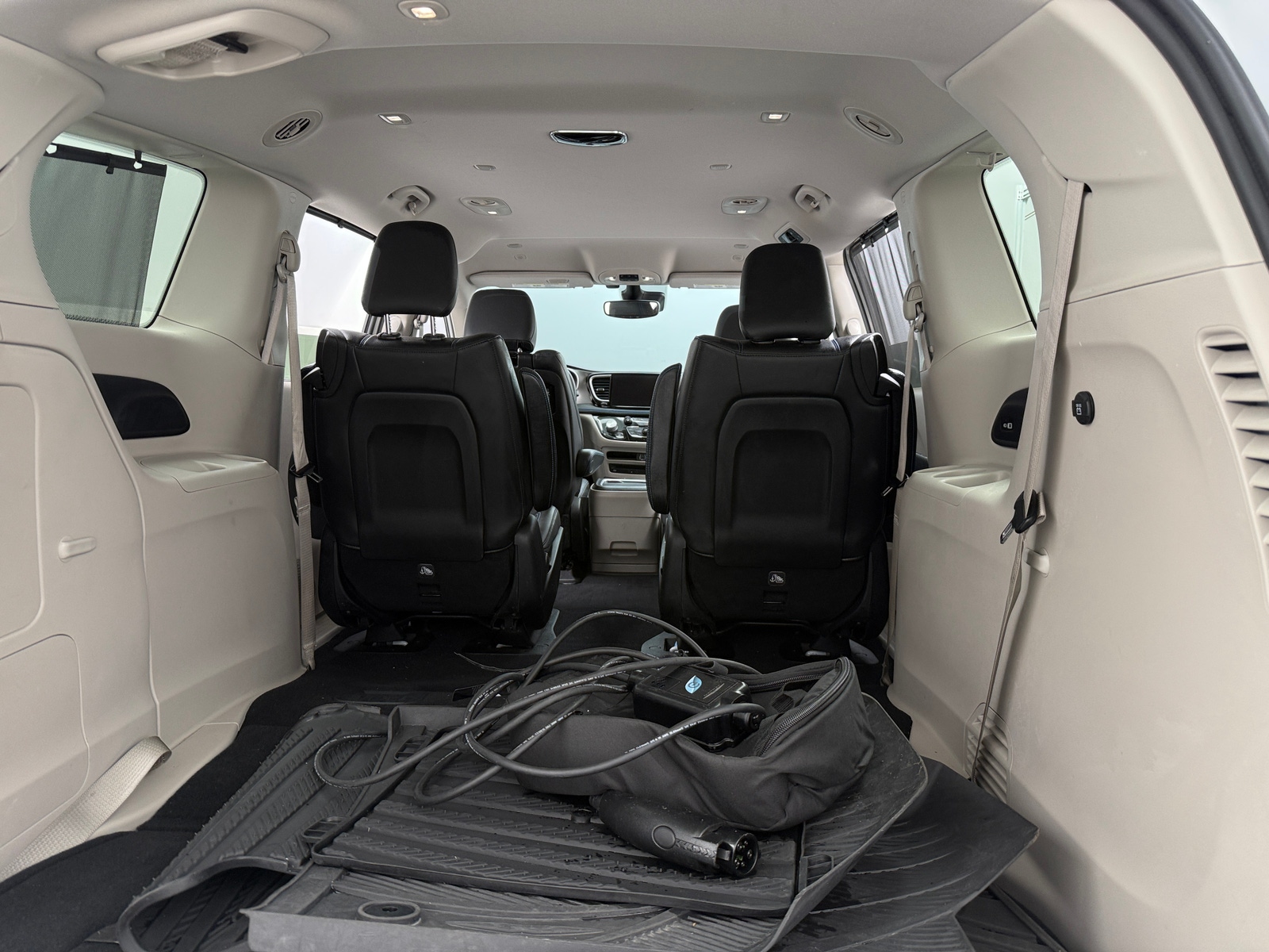 Thumbnail: 2021 Chrysler Pacifica - 6