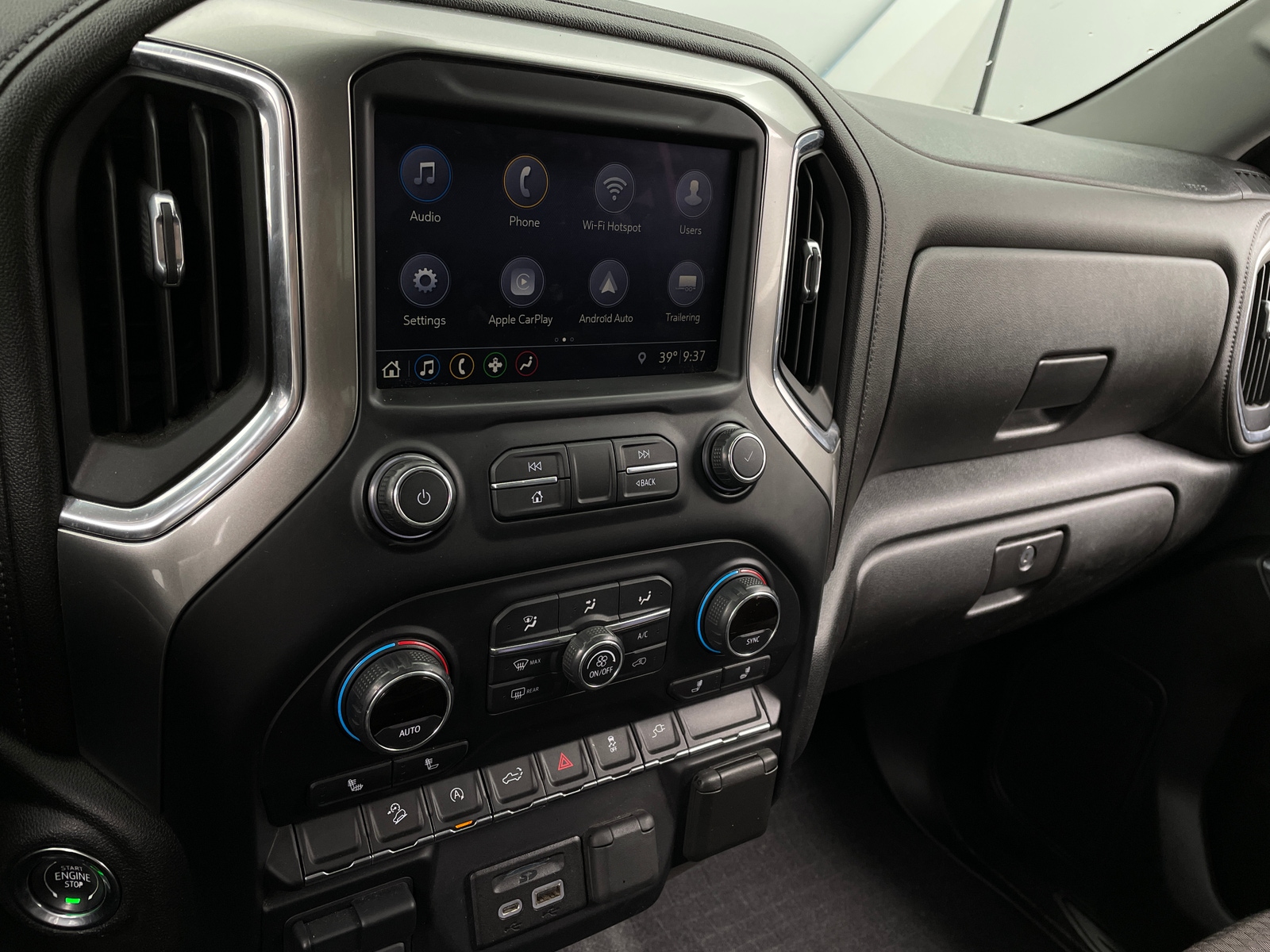 Thumbnail: 2019 Chevrolet Silverado 1500 - 4