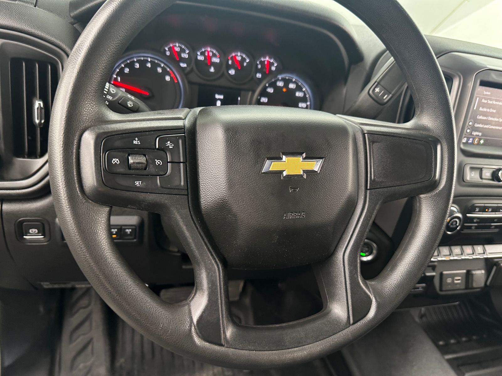 Thumbnail: 2023 Chevrolet Silverado 1500 - 5