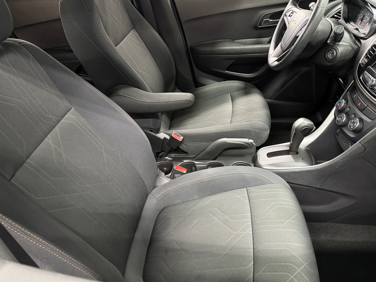 Thumbnail: 2020 Chevrolet Trax - 2