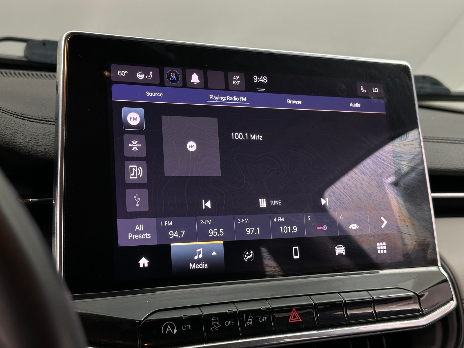 Thumbnail: 2022 Jeep Compass - 3