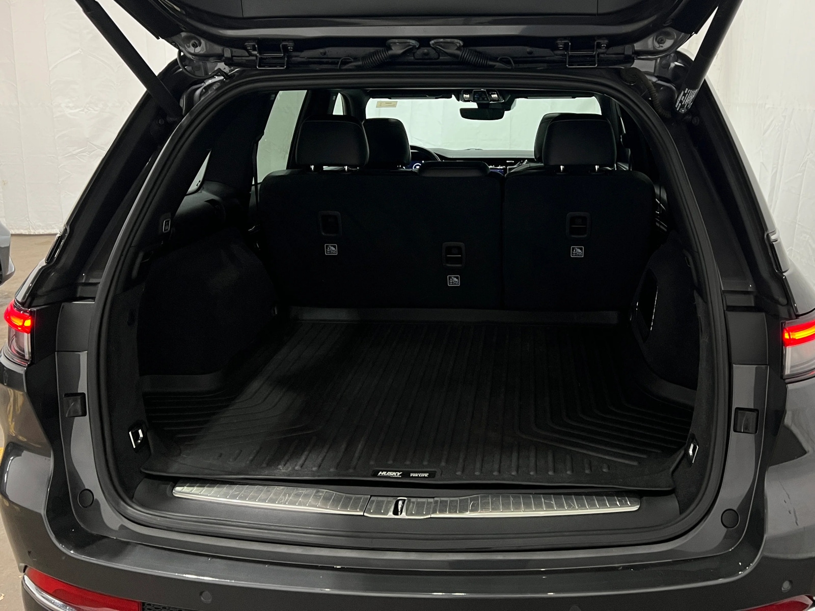 Thumbnail: 2022 Jeep Grand Cherokee - 6