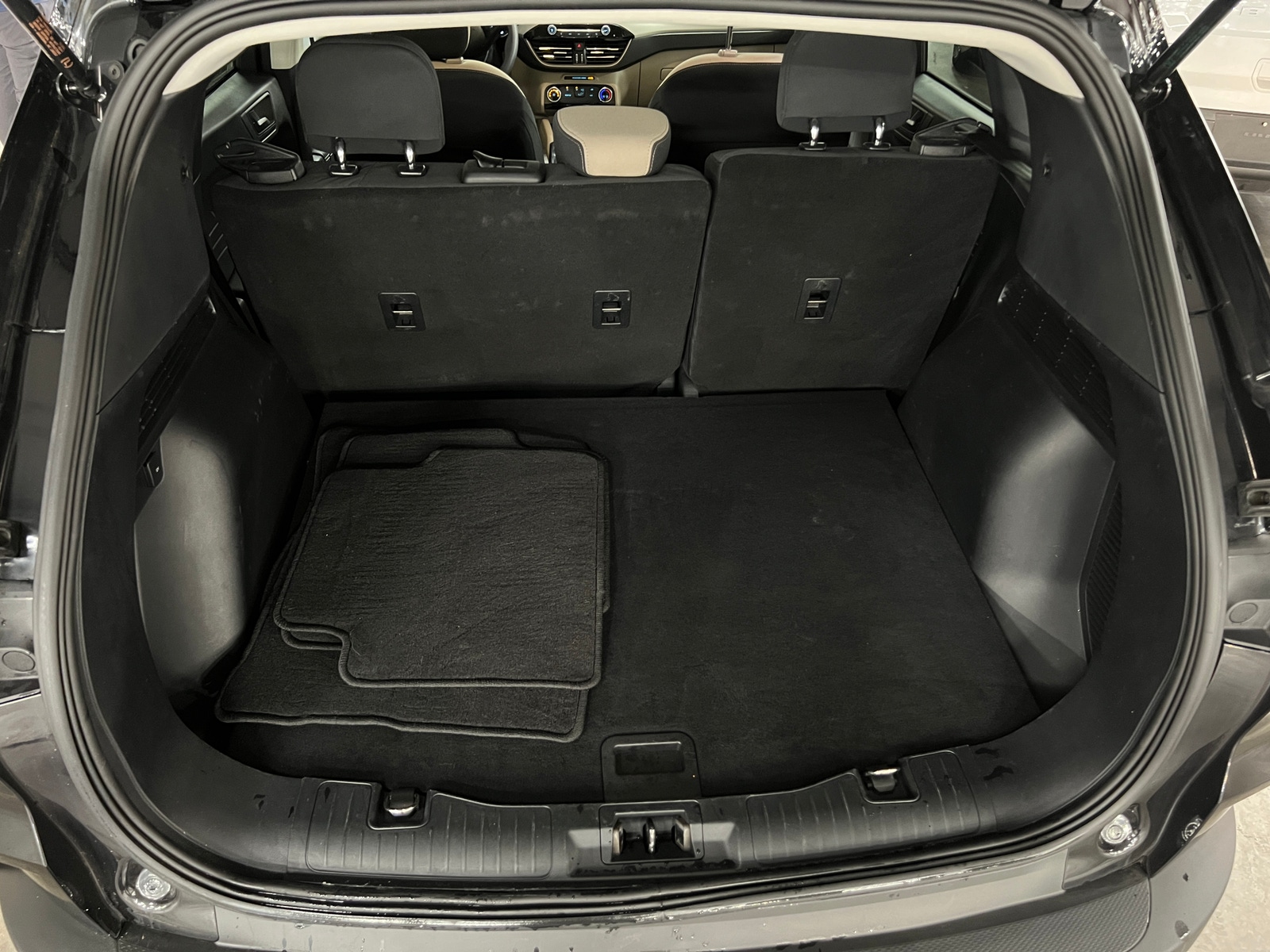 Thumbnail: 2022 Ford Escape - 7