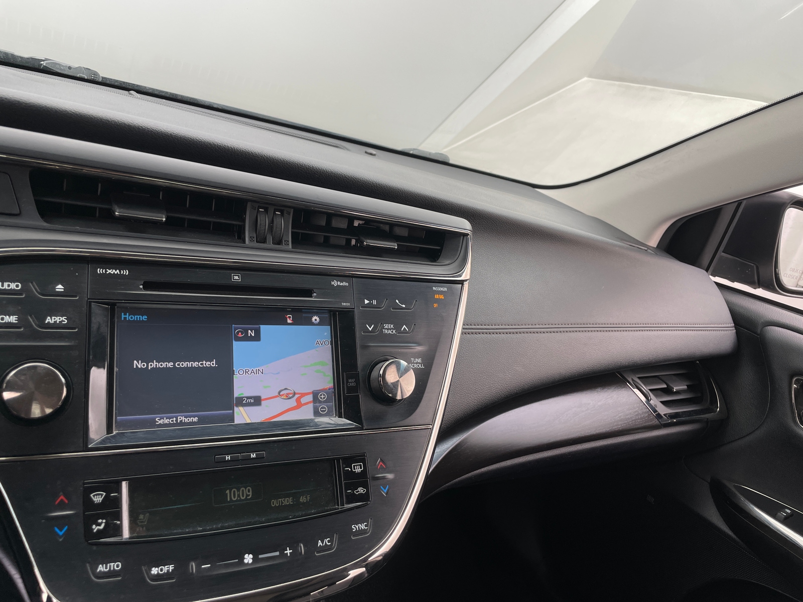 Thumbnail: 2017 Toyota Avalon - 3