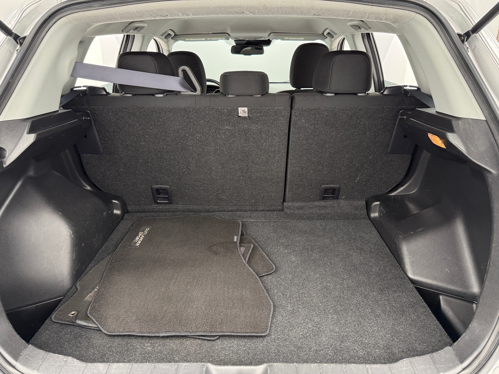 Thumbnail: 2021 Mitsubishi Outlander Sport - 7