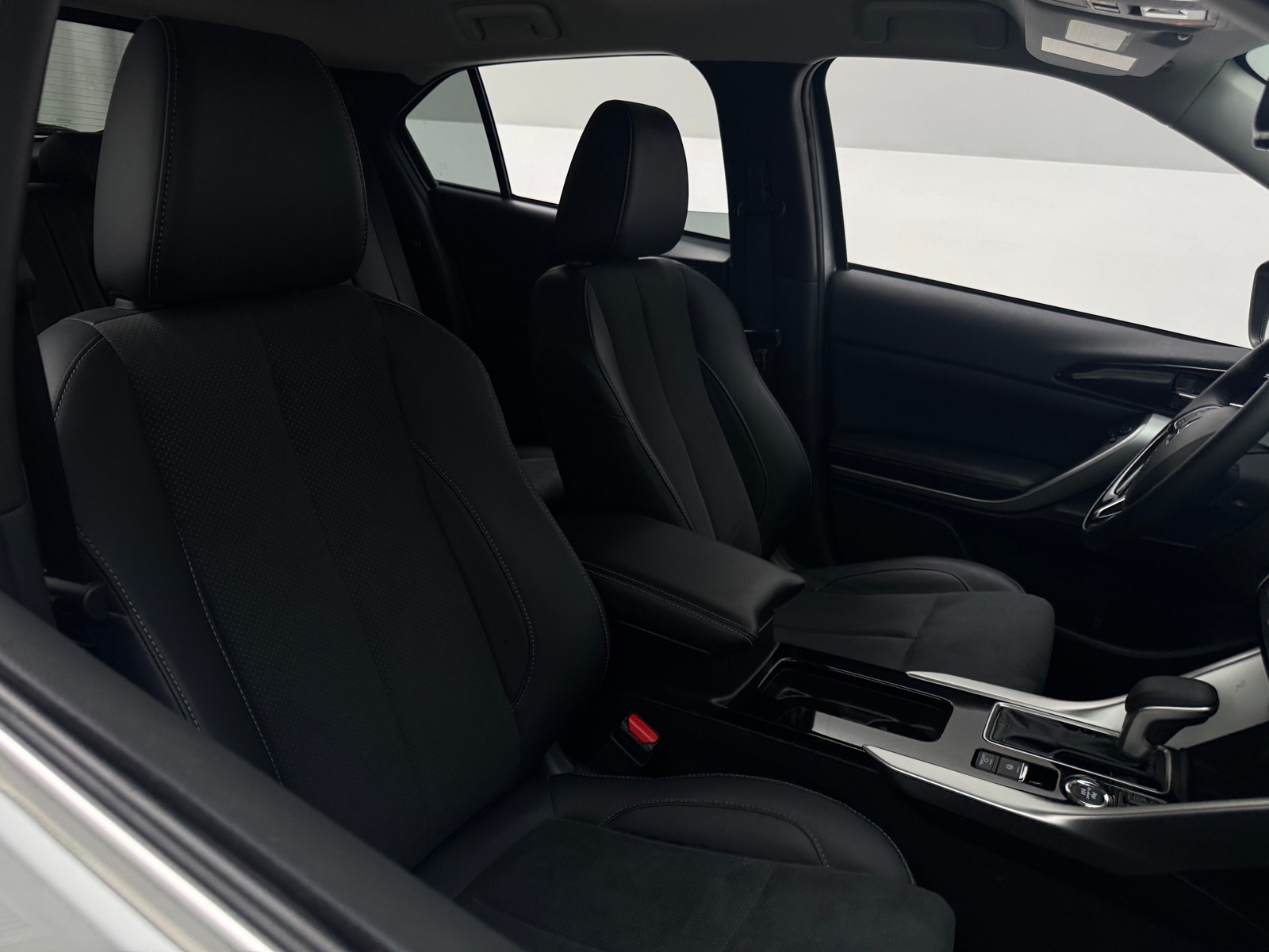 Thumbnail: 2025 Mitsubishi Eclipse Cross - 2