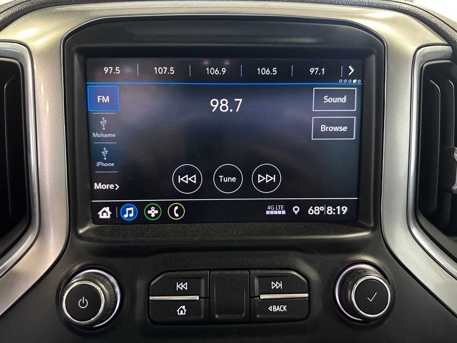 Thumbnail: 2019 Chevrolet Silverado 1500 - 4