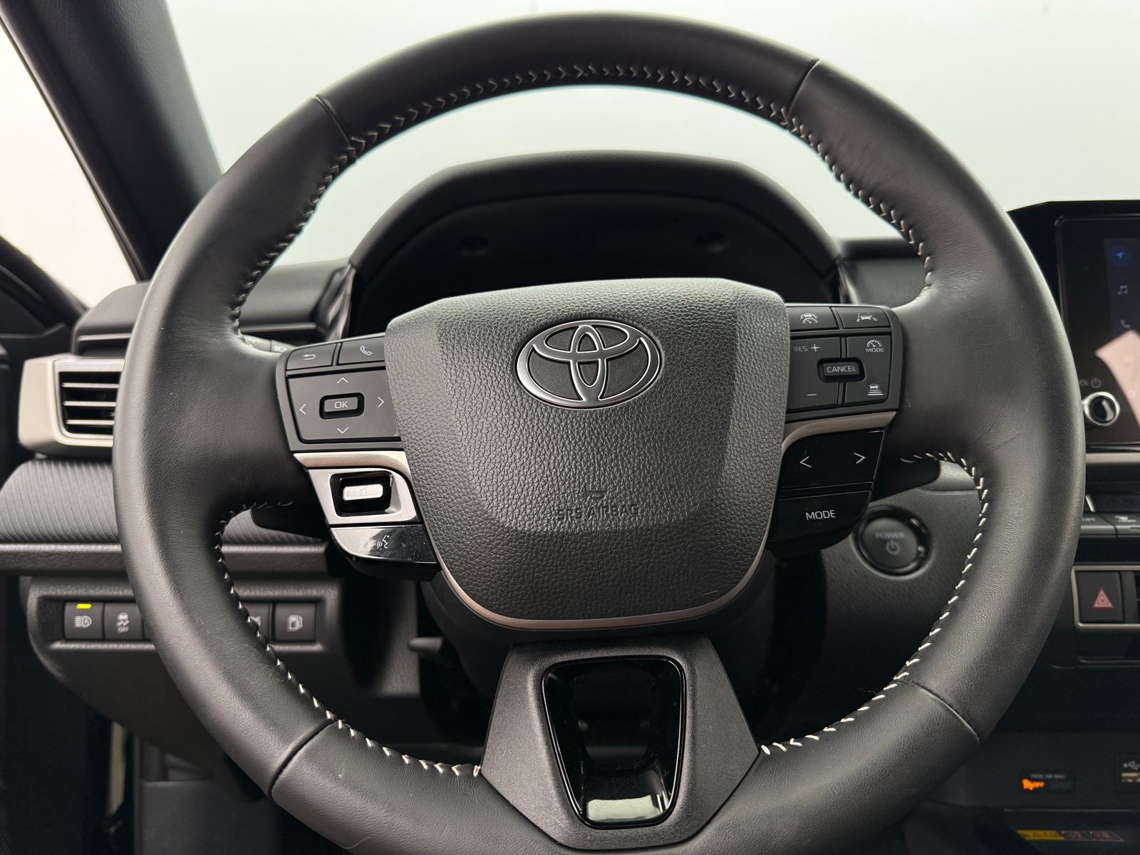 Thumbnail: 2025 Toyota Camry - 4