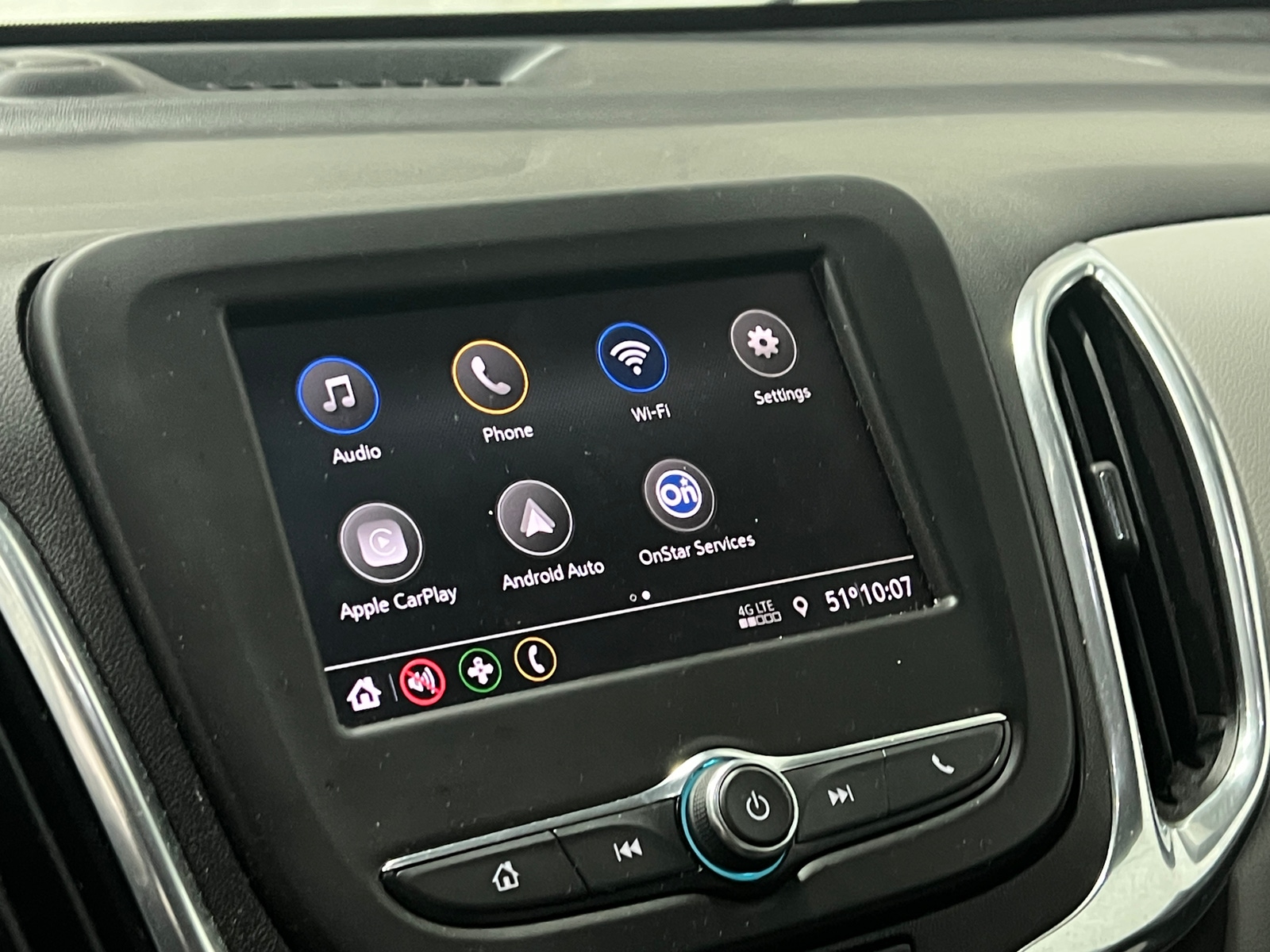 Thumbnail: 2021 Chevrolet Equinox - 4