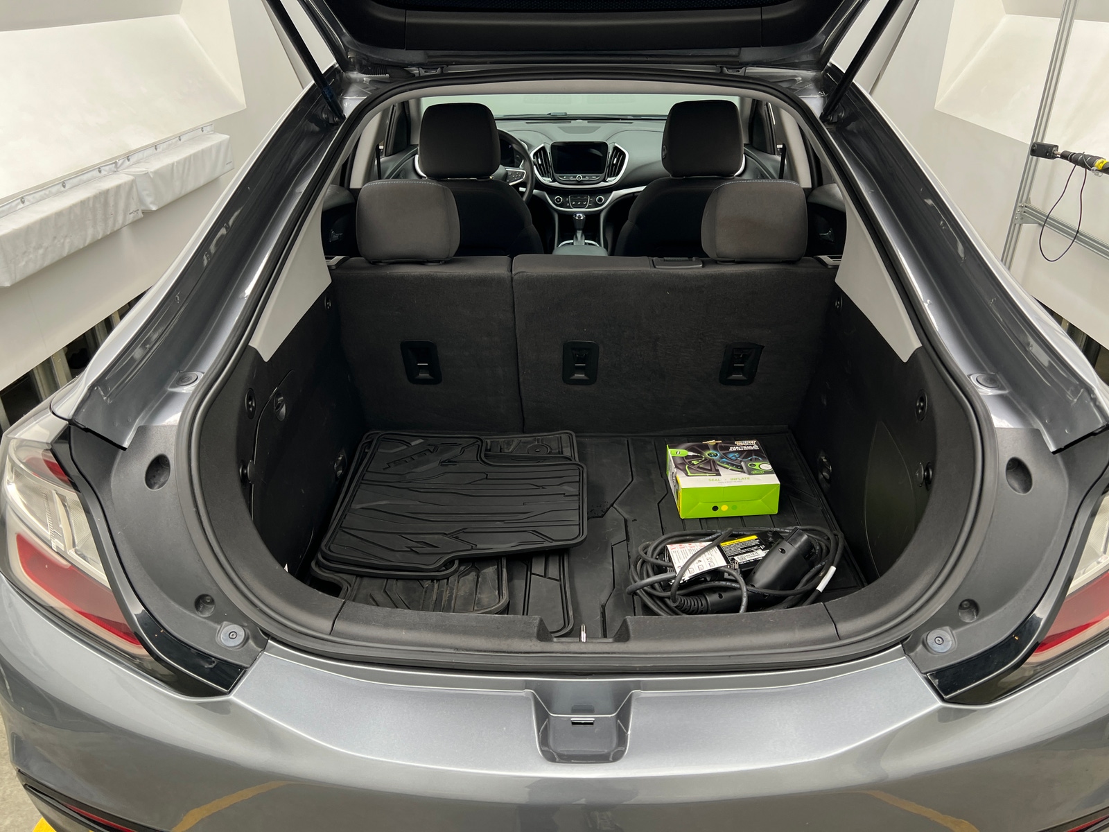 Thumbnail: 2019 Chevrolet Volt - 7