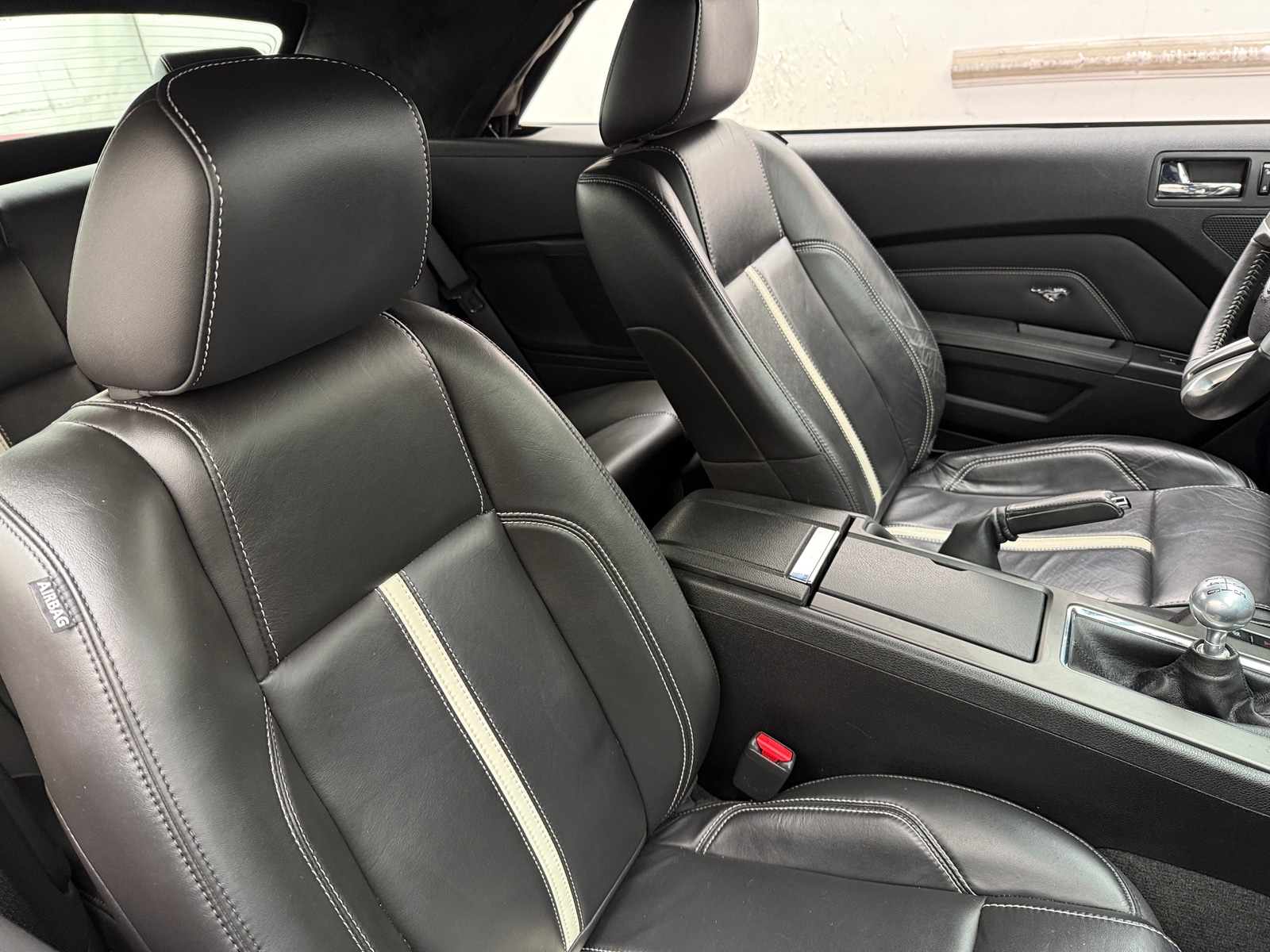 Thumbnail: 2011 Ford Mustang - 2