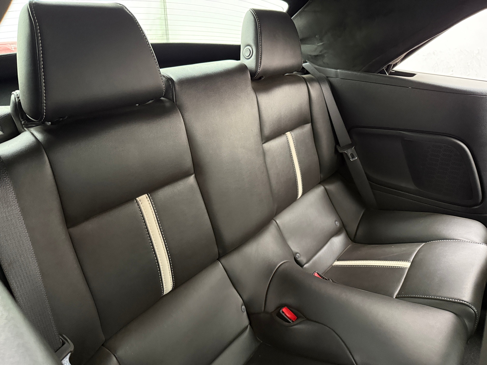 Thumbnail: 2011 Ford Mustang - 6