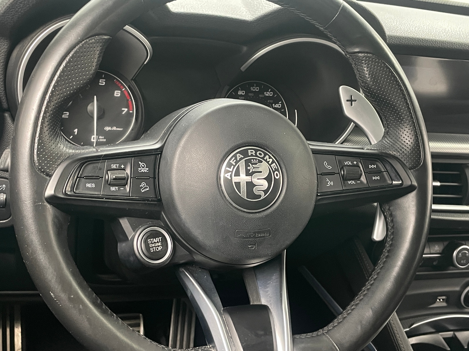 Thumbnail: 2020 Alfa Romeo Stelvio - 4