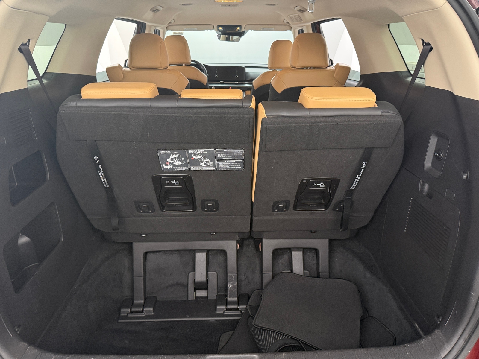 Thumbnail: 2023 Kia Carnival - 6