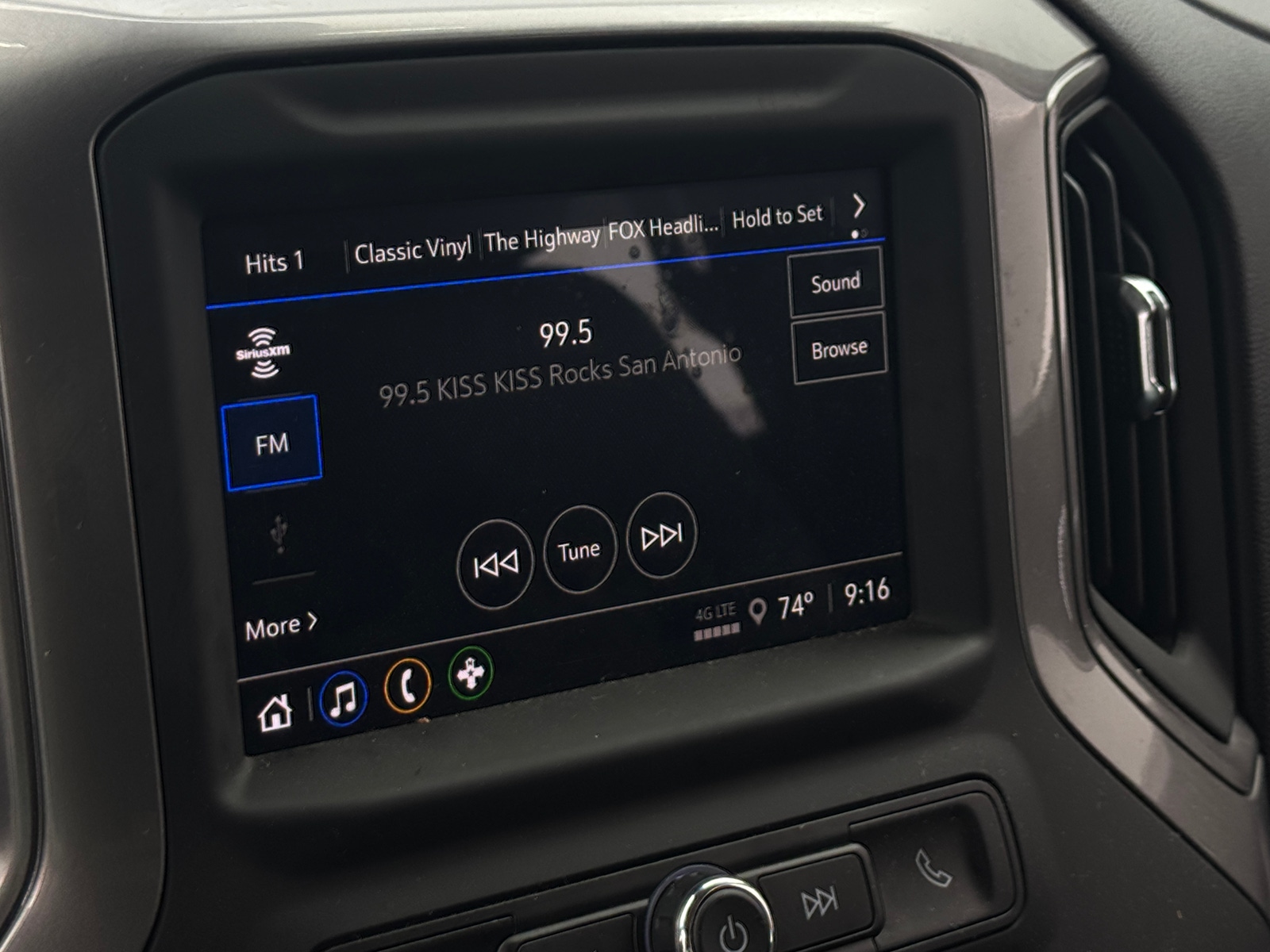 Thumbnail: 2025 Chevrolet Silverado 1500 - 4