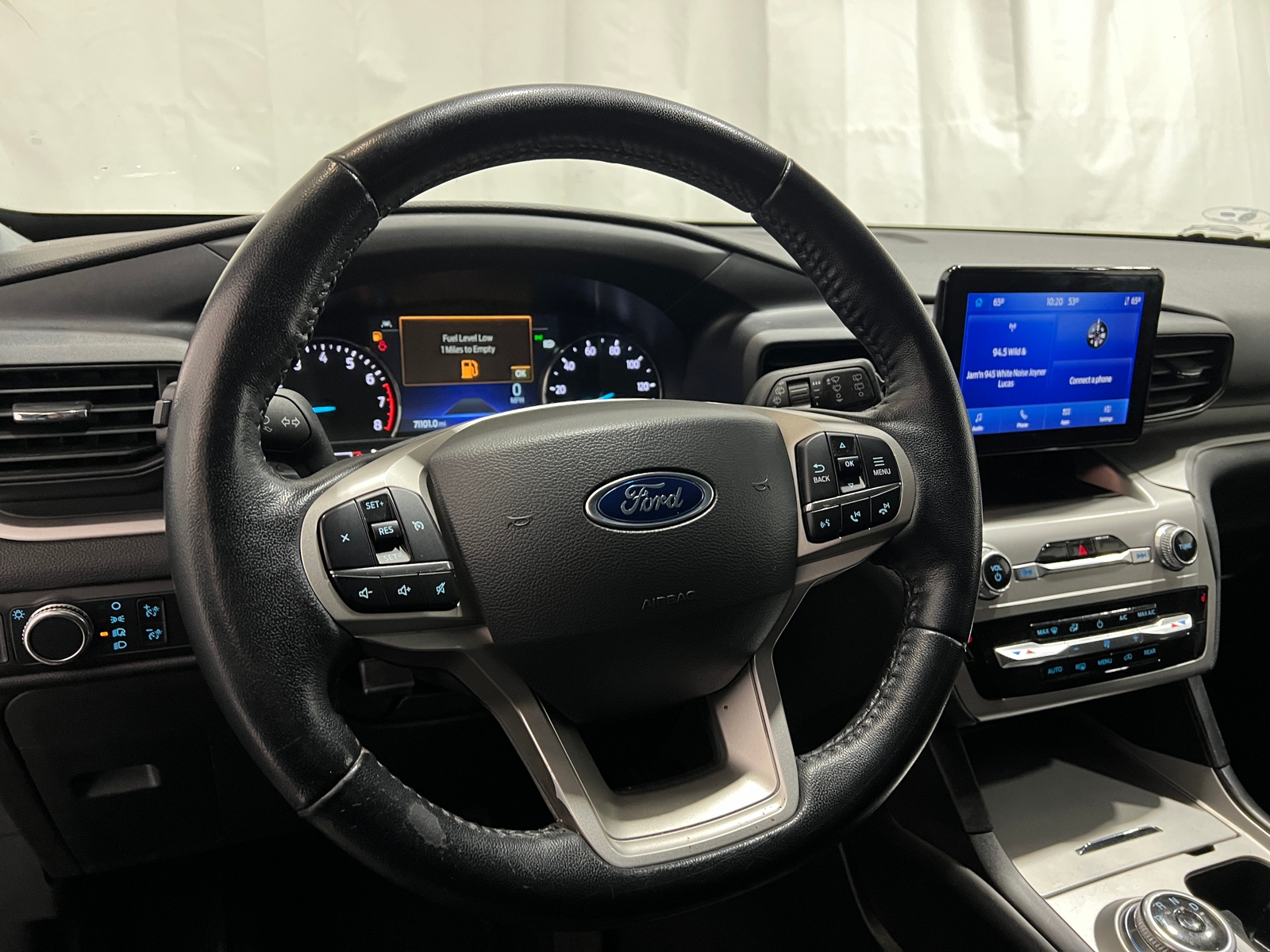 Thumbnail: 2022 Ford Explorer - 5