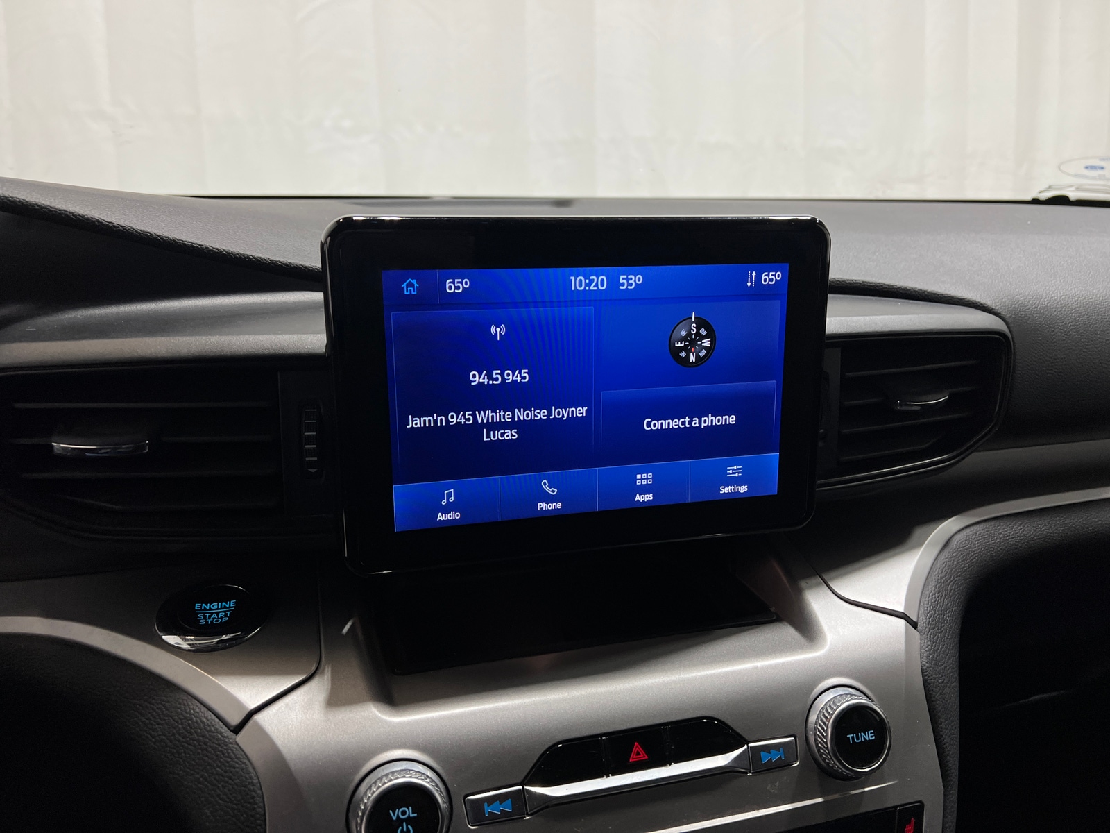 Thumbnail: 2022 Ford Explorer - 4