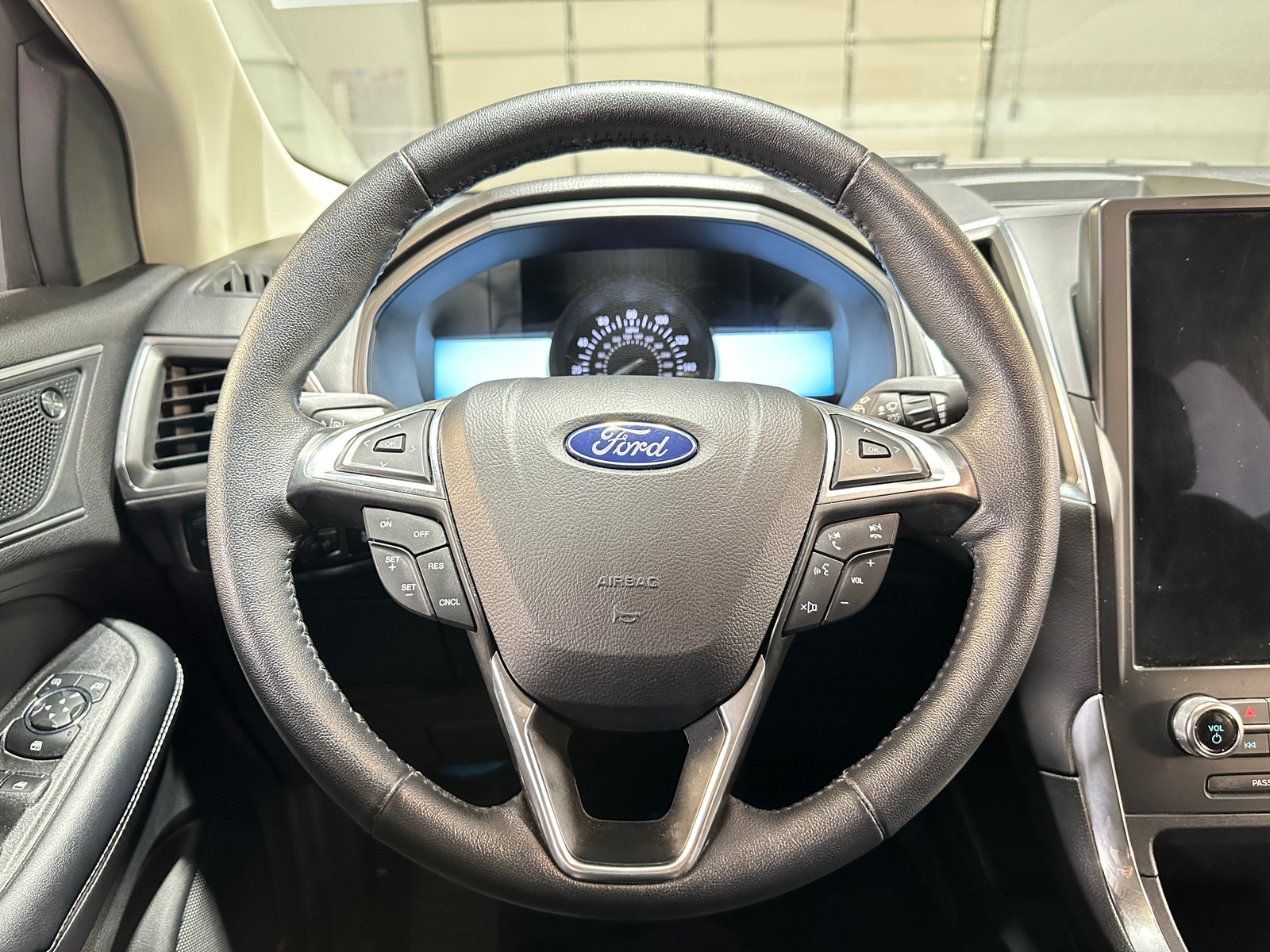 Thumbnail: 2024 Ford Edge - 4