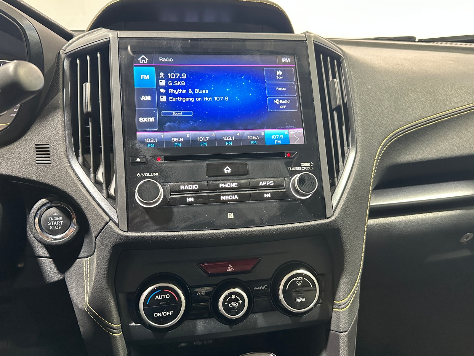 Thumbnail: 2022 Subaru Crosstrek - 3