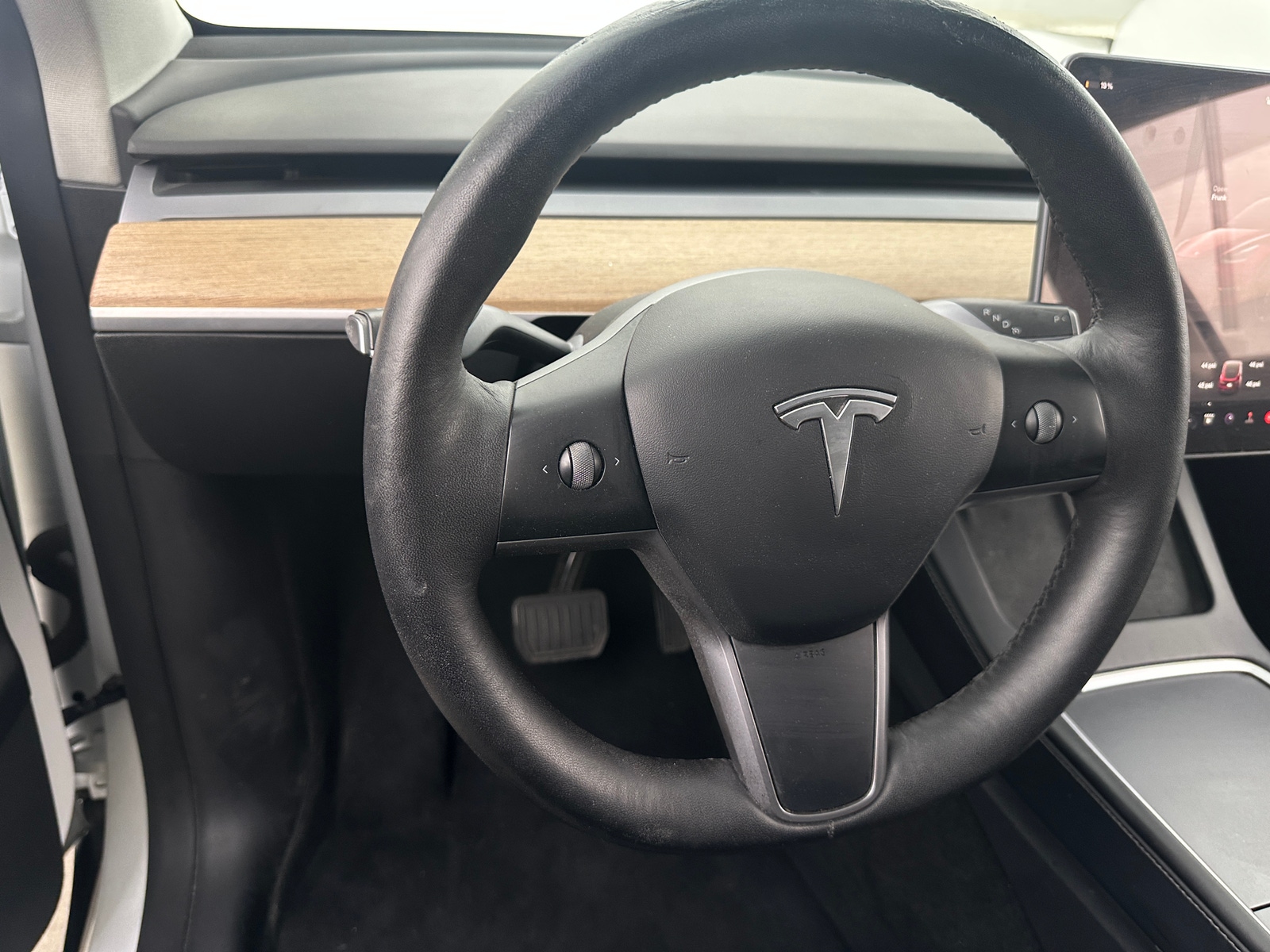 Thumbnail: 2022 Tesla Model Y - 4
