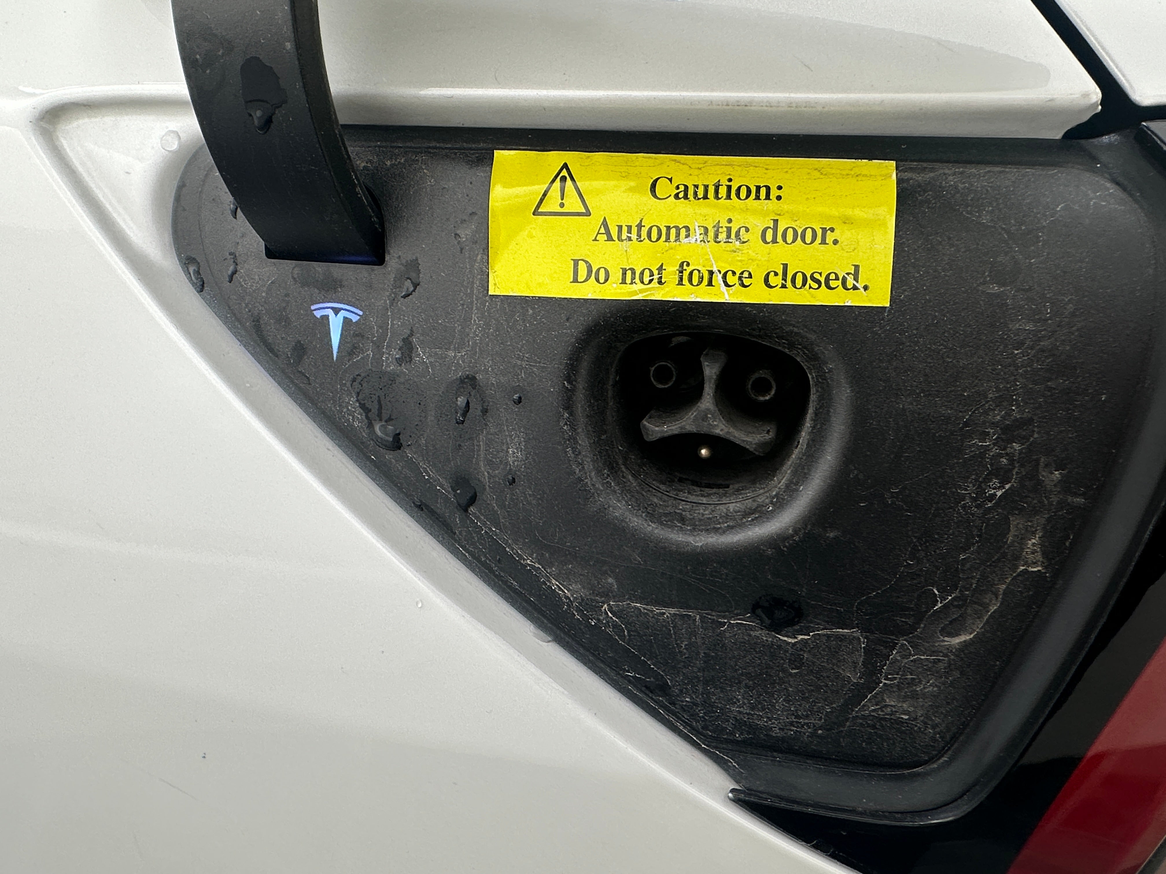 Used 2022 Tesla Model Y Long Range with VIN 7SAYGDEE4NF386878 for sale in Oak Creek, WI