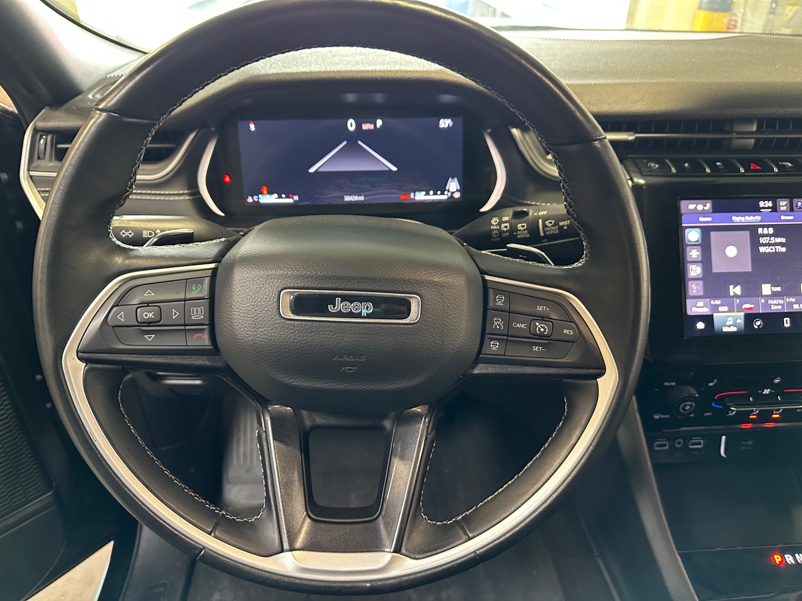 Thumbnail: 2022 Jeep Grand Cherokee - 4