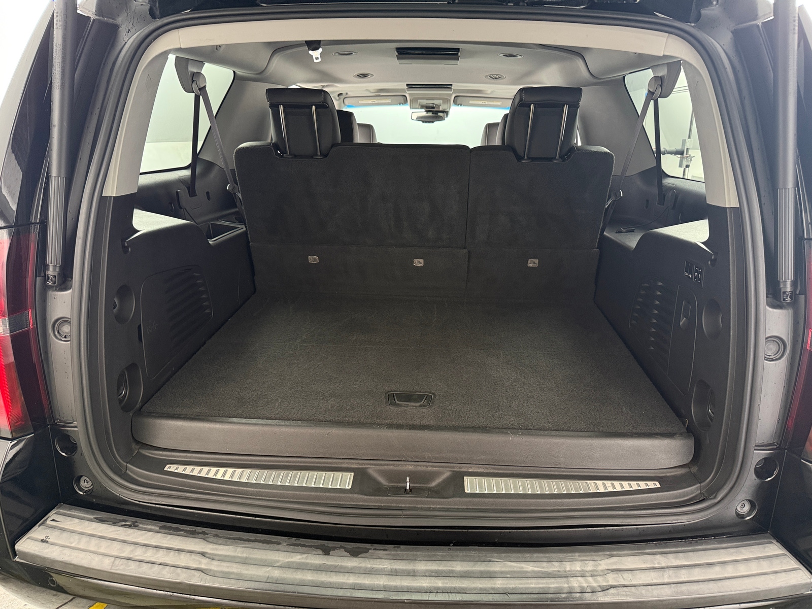 Thumbnail: 2015 Chevrolet Suburban - 6