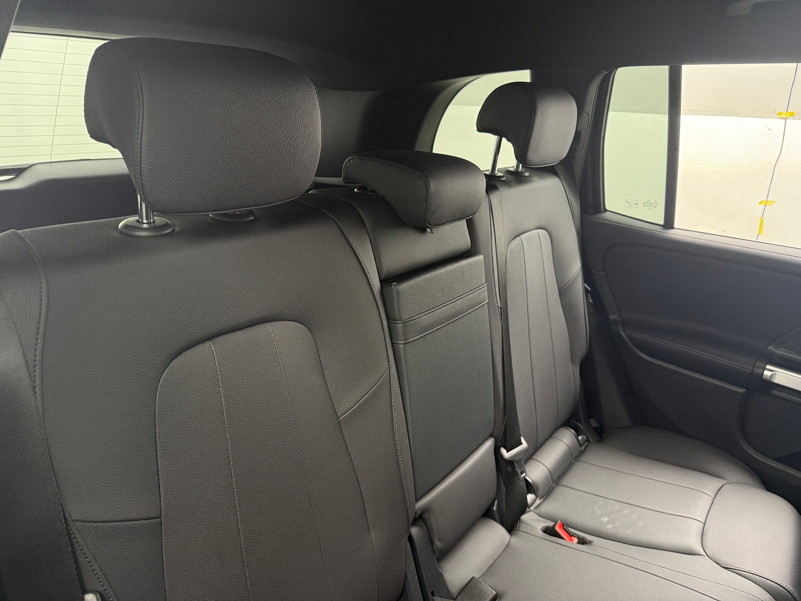 Thumbnail: 2025 Mercedes-Benz GLB - 5