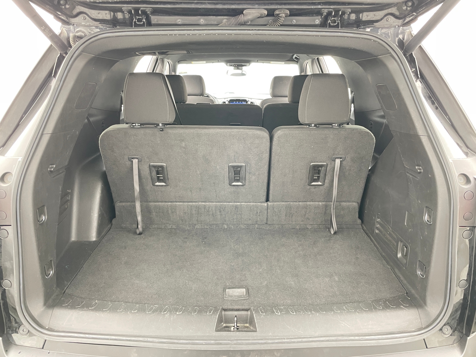 Thumbnail: 2023 Chevrolet Traverse - 7