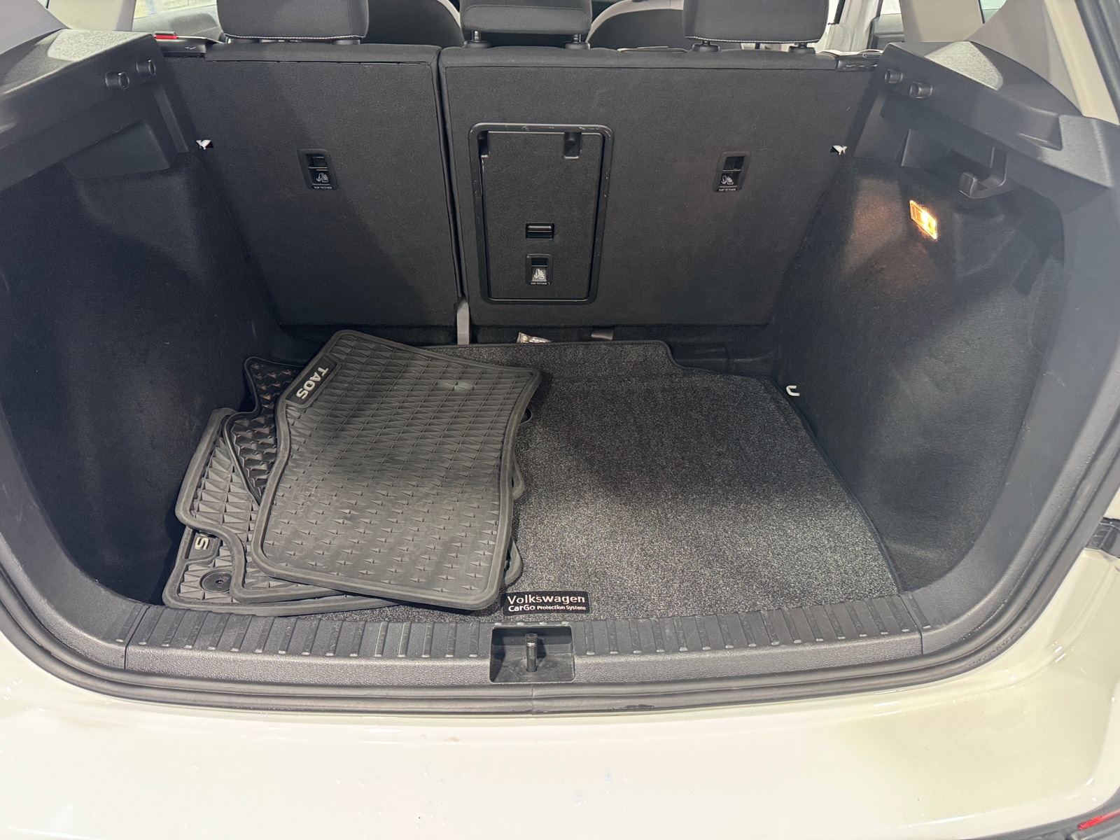 Thumbnail: 2022 Volkswagen Taos - 7