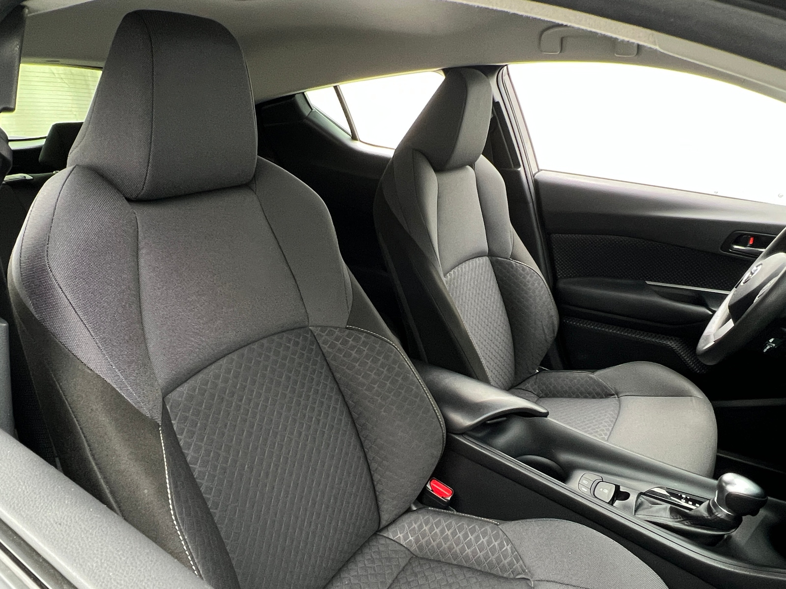 Thumbnail: 2020 Toyota C-HR - 2