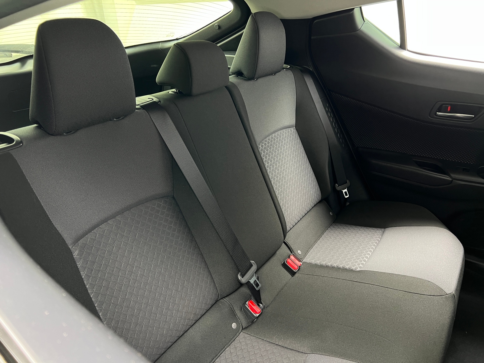 Thumbnail: 2020 Toyota C-HR - 6