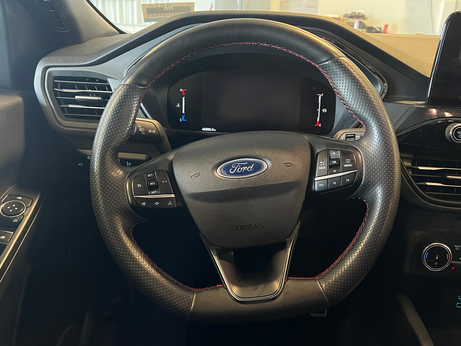 Thumbnail: 2023 Ford Escape - 5