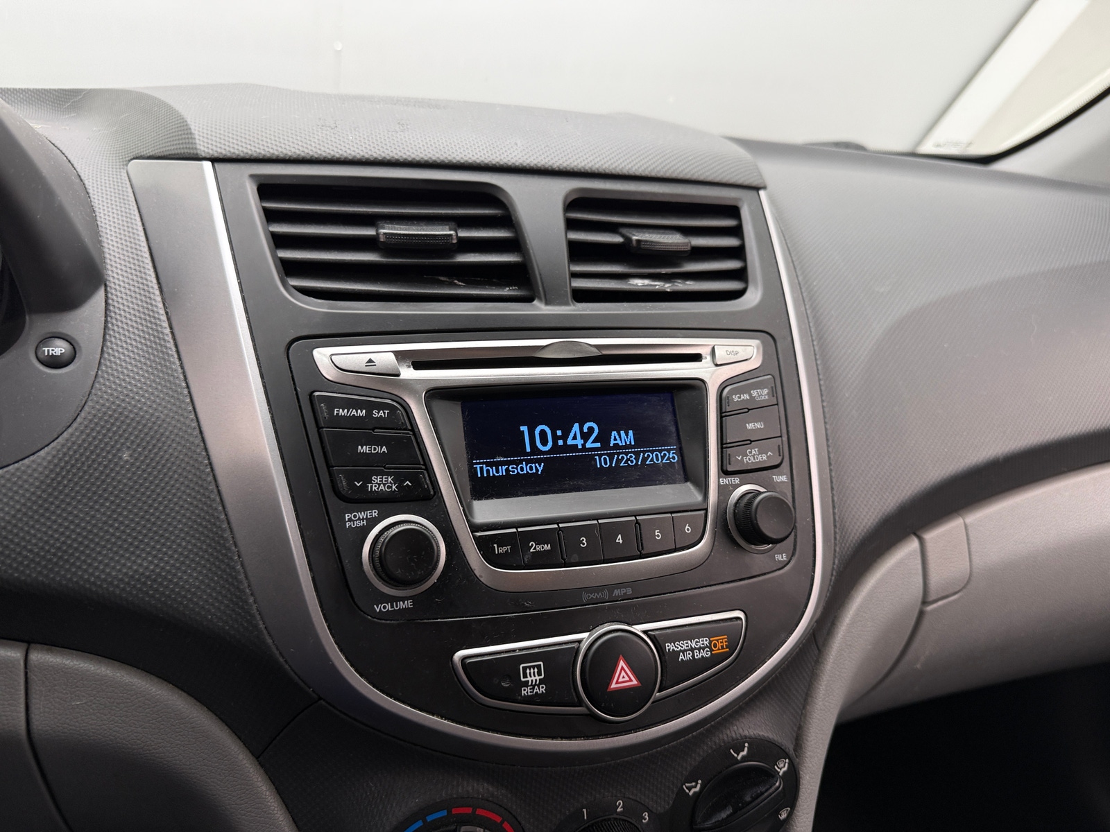 Thumbnail: 2016 Hyundai Accent - 4