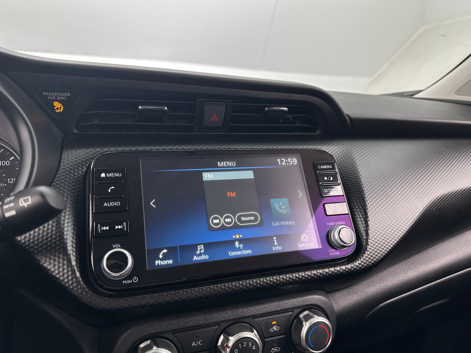 Thumbnail: 2024 Nissan Kicks - 4