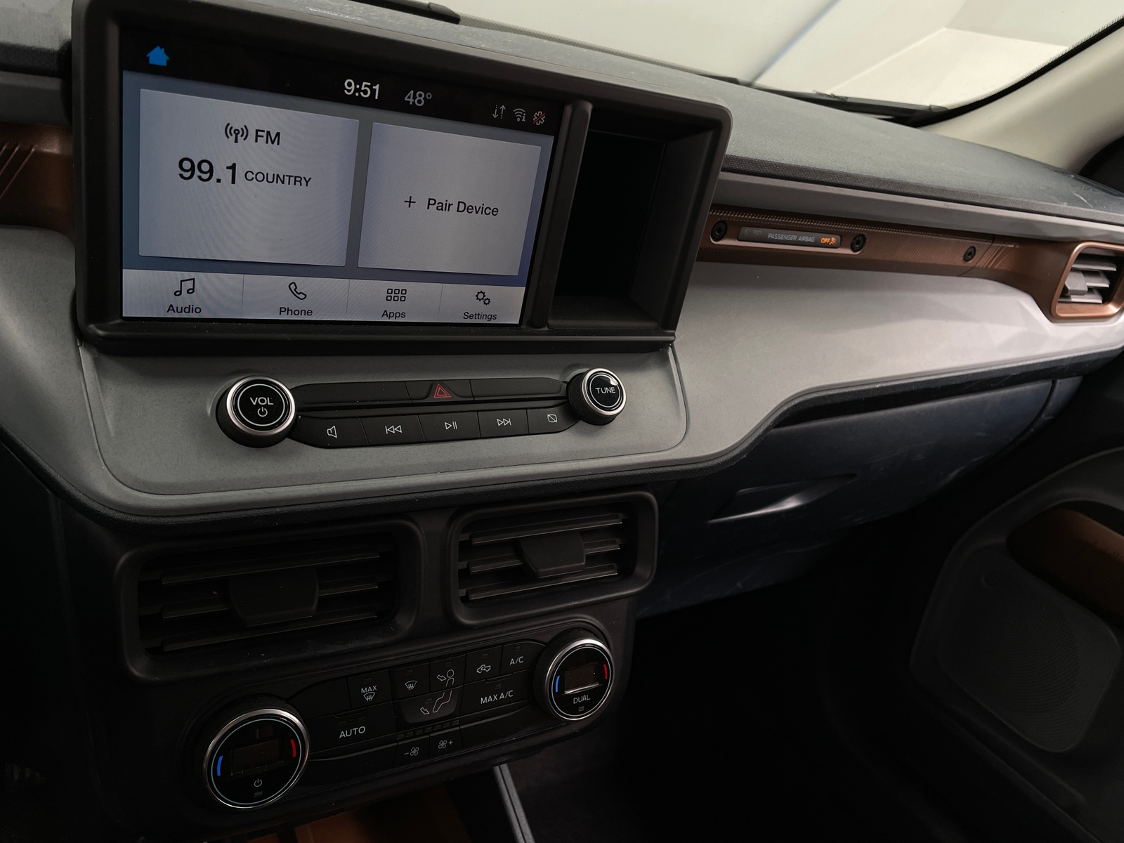 Thumbnail: 2022 Ford Maverick - 3