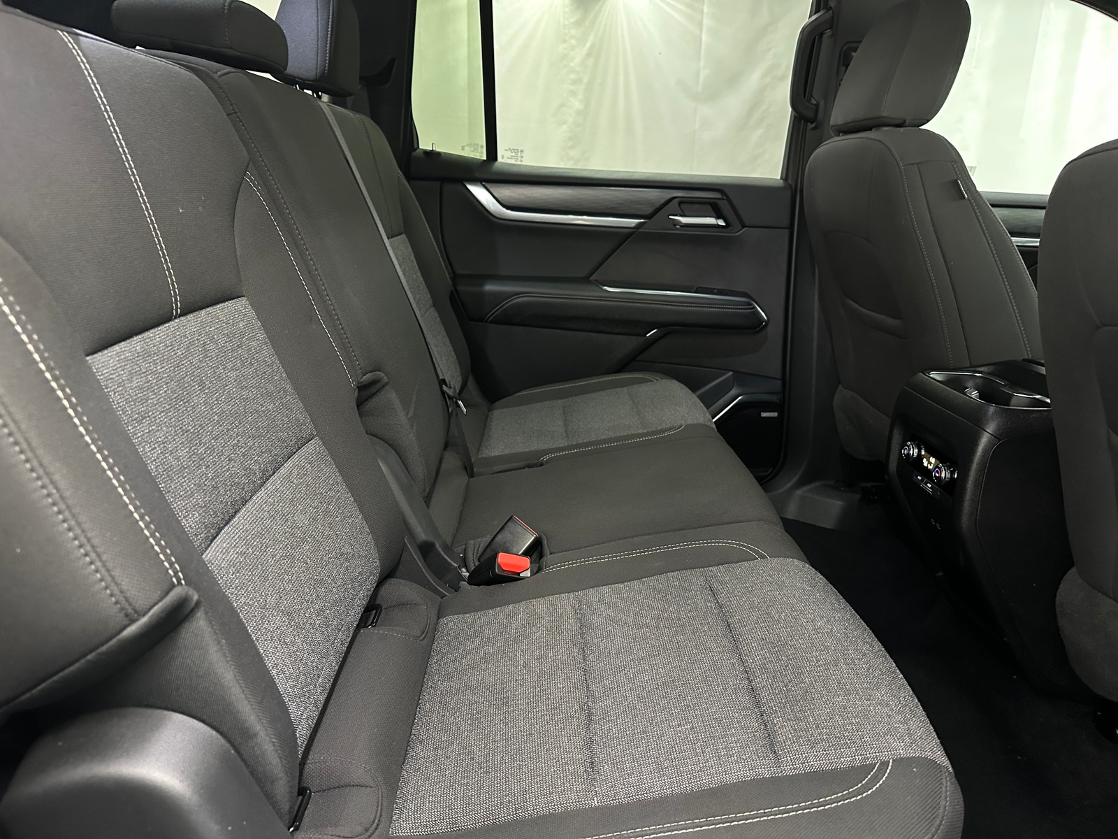 Thumbnail: 2025 GMC Acadia - 6